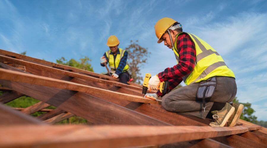 Professional Flat Roofing Installation services in Michigamme, MI